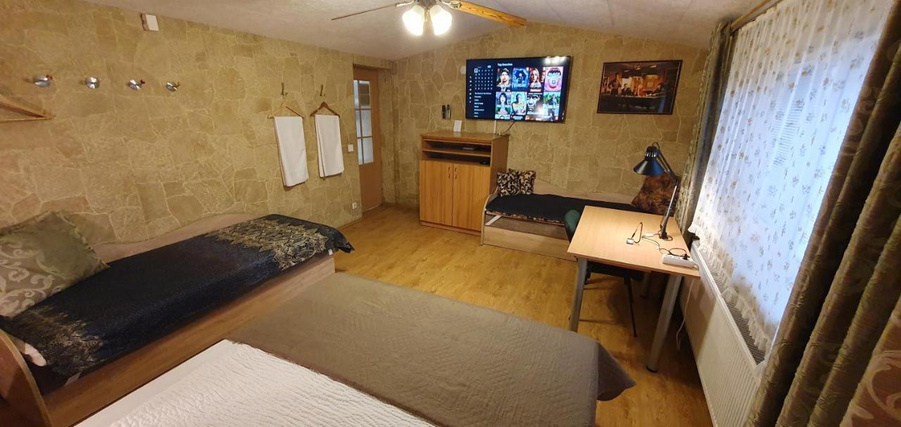 Aparthotel 4 ,, Cosy House Billiard " - Sauna & Parking Kaunas Exterior photo